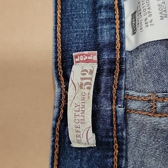 Levi's 512 Perfectly Slimming Bootcut Jeans, Size 22W M - Picture 2 of 12